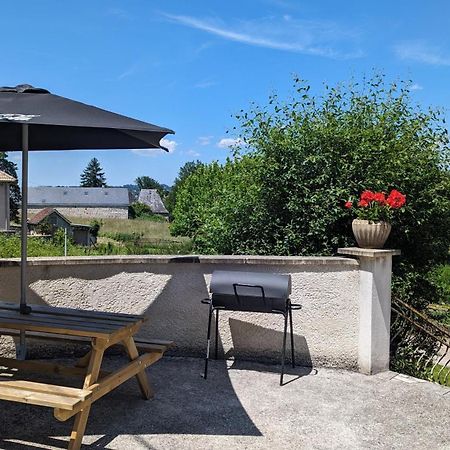 Paisible logement à Brive proche centre-ville et campagne avec Wifi Netflix et Parking privé Extérieur photo