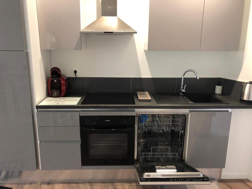 Paisible logement à Brive proche centre-ville et campagne avec Wifi Netflix et Parking privé Extérieur photo